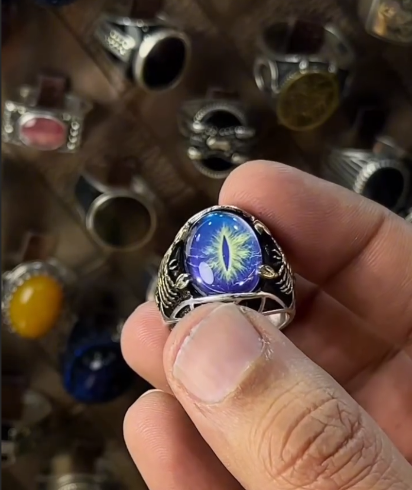 Oval Dragon Eye RPG DND Scorpion Cosplay Ring VVIP Ring